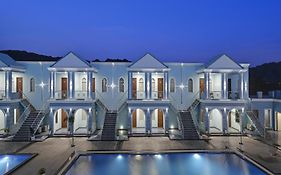 Red Tullip Md Valley Resort & Spa - Luxury Resort With Swimming Pool, Udaipur